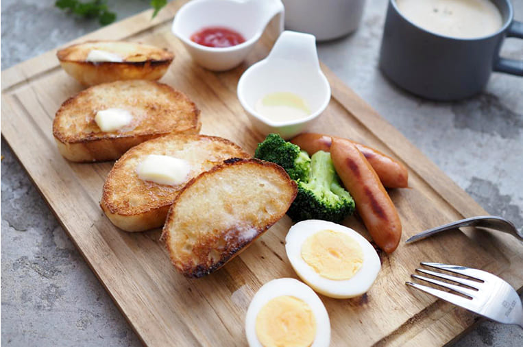 こだわりの朝食を無料でご提供しています